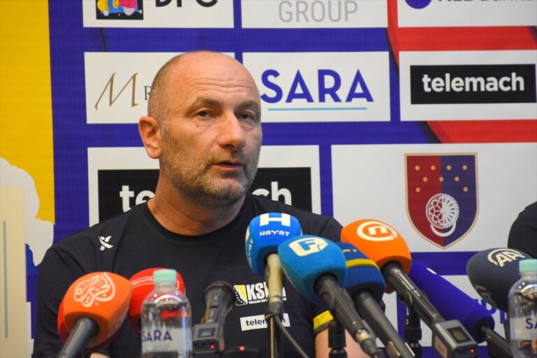 BEĆIRAGIĆ UOČI DEBIJA NA KLUPI BIH: OČEKUJEM DOBRU I AGRESIVNU IGRU PROTIV ČEŠKE I BUGARSKE BEĆIRAGIĆ UOČI DEBIJA NA KLUPI BIH: OČEKUJEM DOBRU I AGRESIVNU IGRU PROTIV ČEŠKE I BUGARSKE