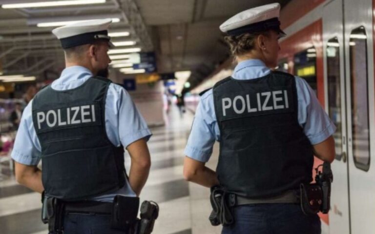 U Njemačkoj nađeno tijelo djevojčice (15), za ubojstvo osumnjičena dvojica dječaka mlađih od žrtve U Njemačkoj nađeno tijelo djevojčice (15), za ubojstvo osumnjičena dvojica dječaka mlađih od žrtve