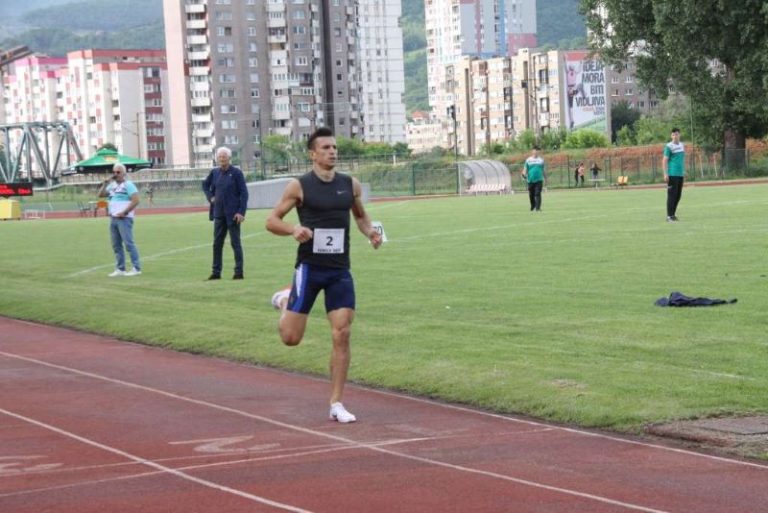 ABEDIN MUJEZINOVIĆ S NAJBOLJIM VREMENOM OVE SEZONE NIJE USPIO UĆI U POLUFINALE SP-A U OREGONU ABEDIN MUJEZINOVIĆ S NAJBOLJIM VREMENOM OVE SEZONE NIJE USPIO UĆI U POLUFINALE SP-A U OREGONU