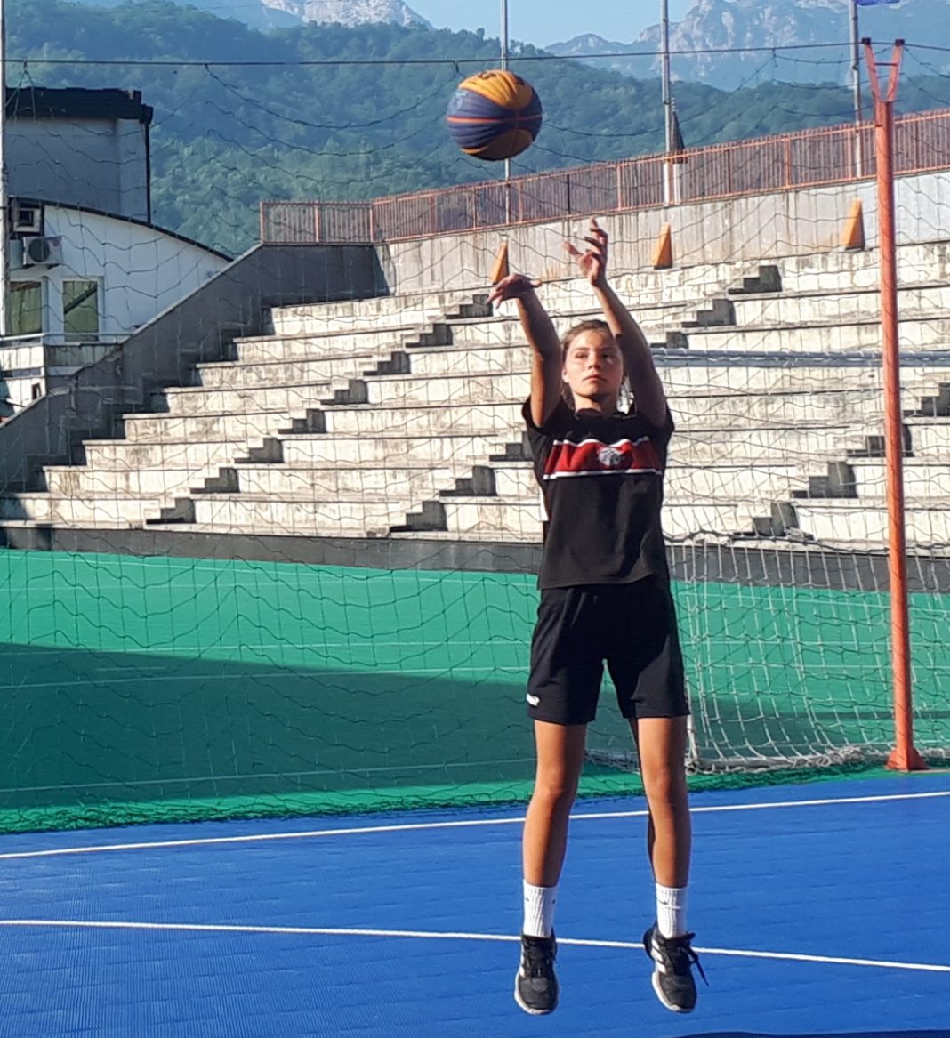 Lana Kudović : vrijedno treniram kako bih bila što spremnija na turniru u Sloveniji