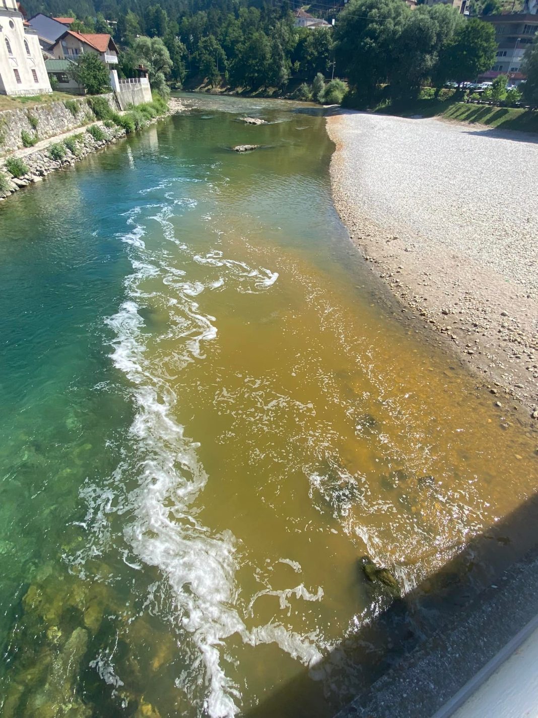 Konjic: jučer zagađenje Neretve, danas uginuće ribe u rijeci