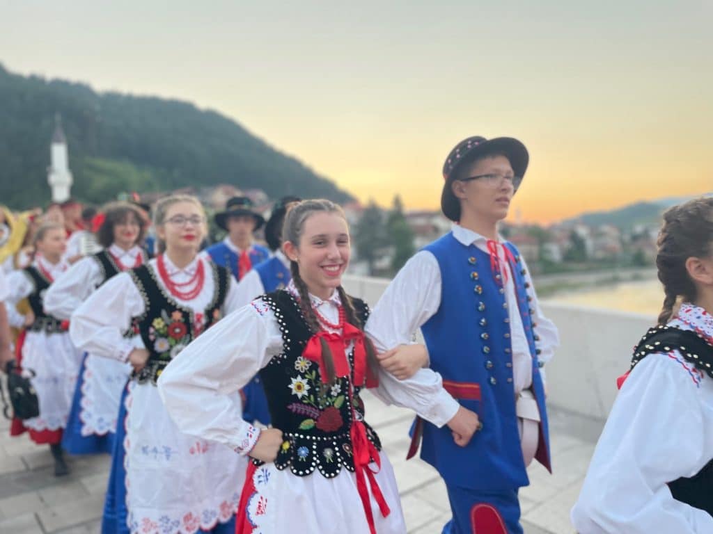 održan xxii međunarodni festival folklornog stvaralaštva "konjička sehara"