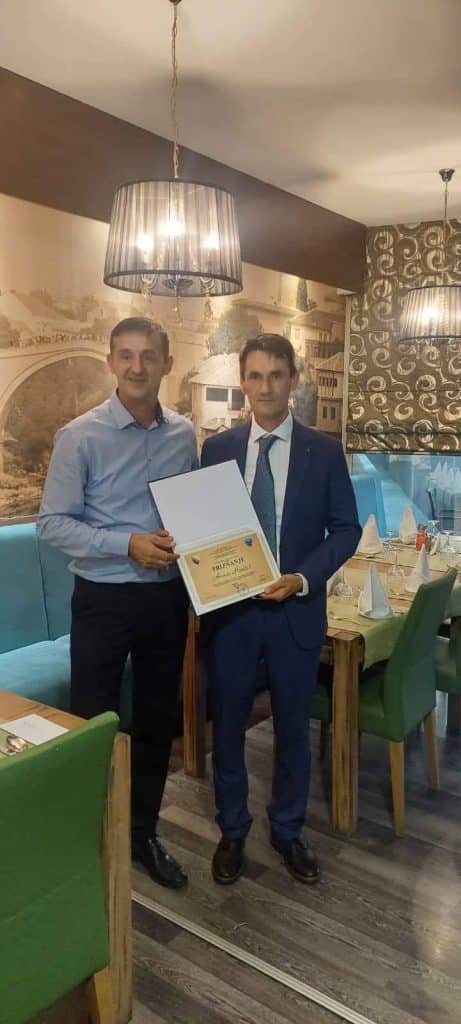 Konjički nastavnici Armir Hodžić i Ismet Pozder nagrađeni za promociju kvalitetnog obrazovanja