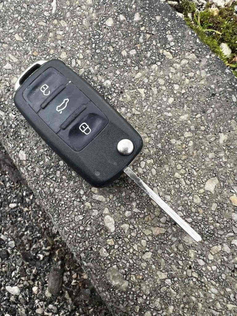 pronađeni ključevi automobila škoda