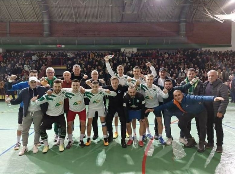 turnir mjesnih zajednica u malom fudbalu: finalisti ekipe mjesnih zajednica neretvica i bijela