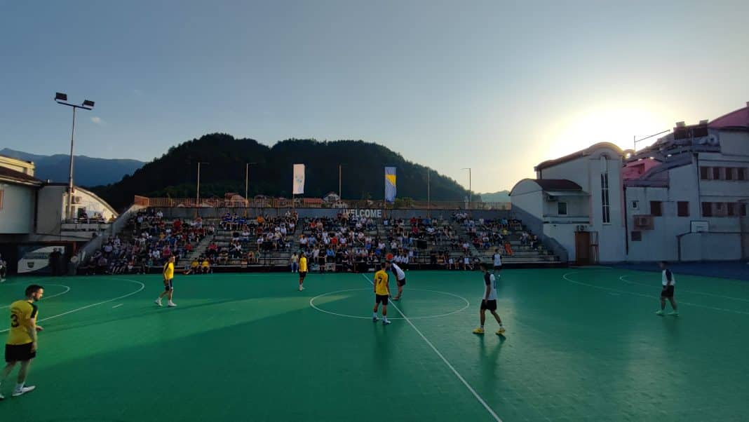 Konjic: Večeras počeo malonogometni turnir “Tri kornera penal”