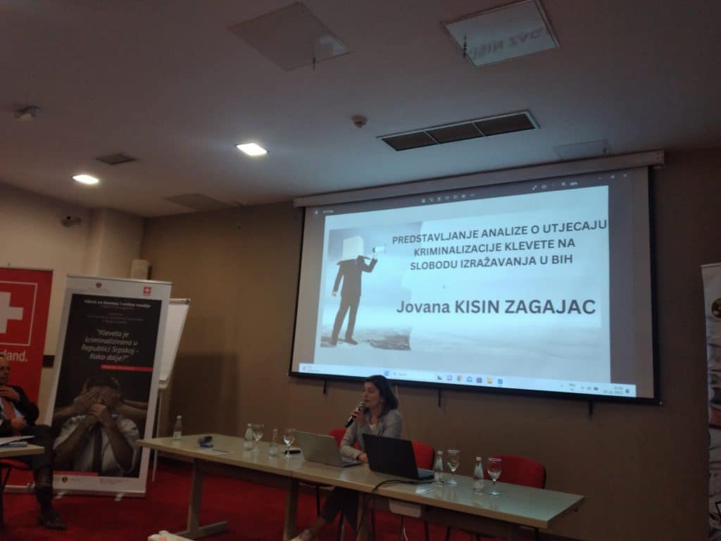 konjic: dvodnevna konferencija za novinare "kleveta je kriminalizirana u republici srpskoj-kako dalje?"