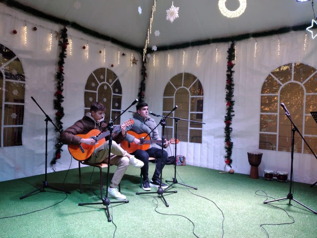 "zimski grad konjic": večeras nastupili učenici osnovne muzičke škole "rezonanca" i dječiji hor