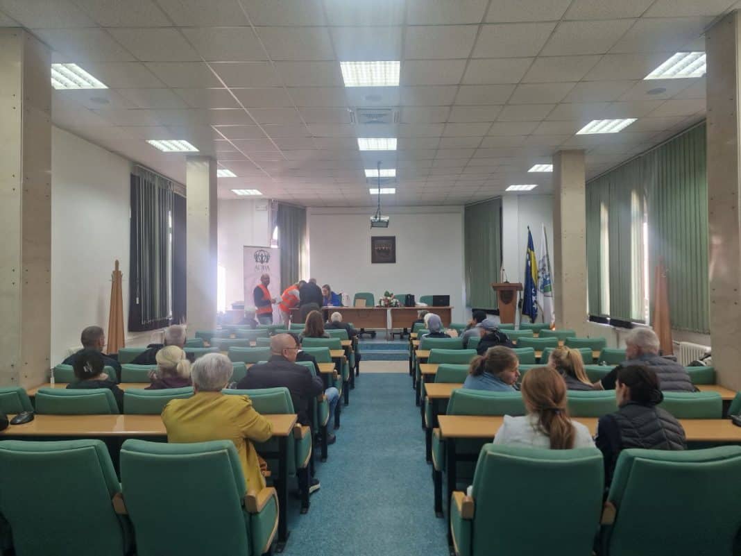 Humanitarna organizacija „Adra“ podijelila vaučere porodicama ugroženim u poplavama