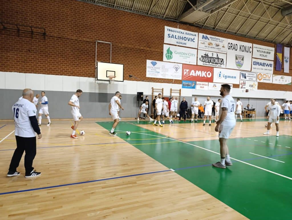 Odigrana “Humanitarna utakmica za Klis” 12 Konjicani i prijatelji