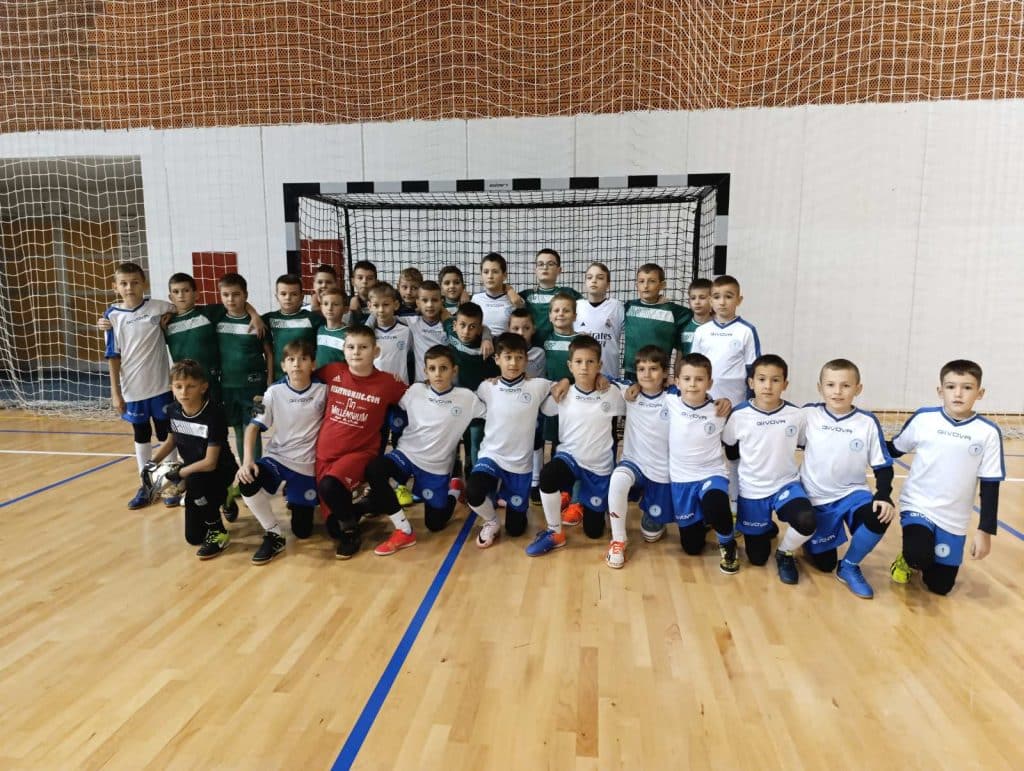 Odigrana “Humanitarna utakmica za Klis” 2 Pioniri 2