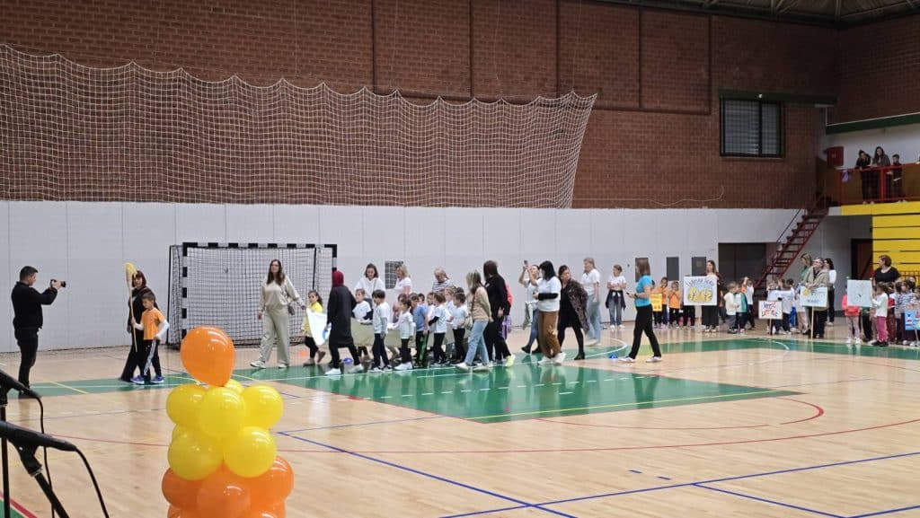 Konjic centar dječije radosti: Više od 150 mališana iz cijelog HNK-a poslalo poruku prijateljstva sa 20. Male olimpijade 7 Baklja olimpijada 1