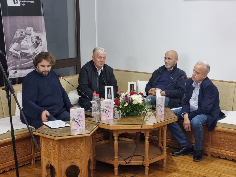 IMG-331537e46820b156e9e85b3d2015c154-V F