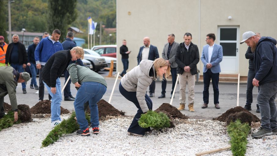 Grad Konjic se prisjetio nastradalih sugrađana u bujičnim poplavama 1 Sadnja f
