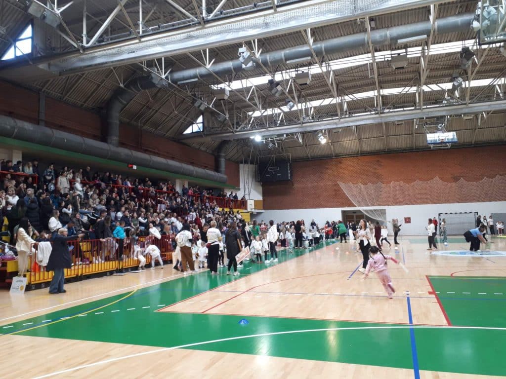 Konjic centar dječije radosti: Više od 150 mališana iz cijelog HNK-a poslalo poruku prijateljstva sa 20. Male olimpijade 3 djeca ige 1