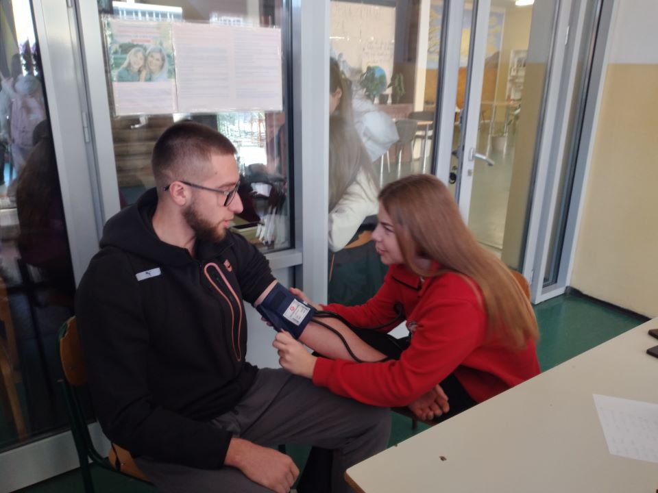 Održana akcija mjerenja šećera u krvi i krvnog pritiska 3 20251113 103806 F