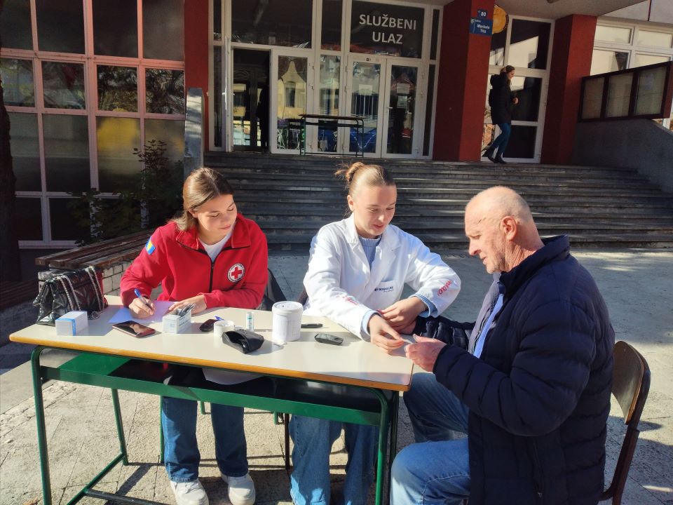 Održana akcija mjerenja šećera u krvi i krvnog pritiska 2 20251113 104633 F